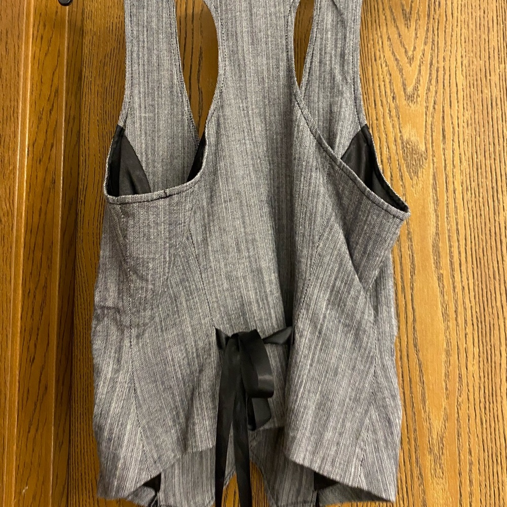 Vest - Picture 2 of 2